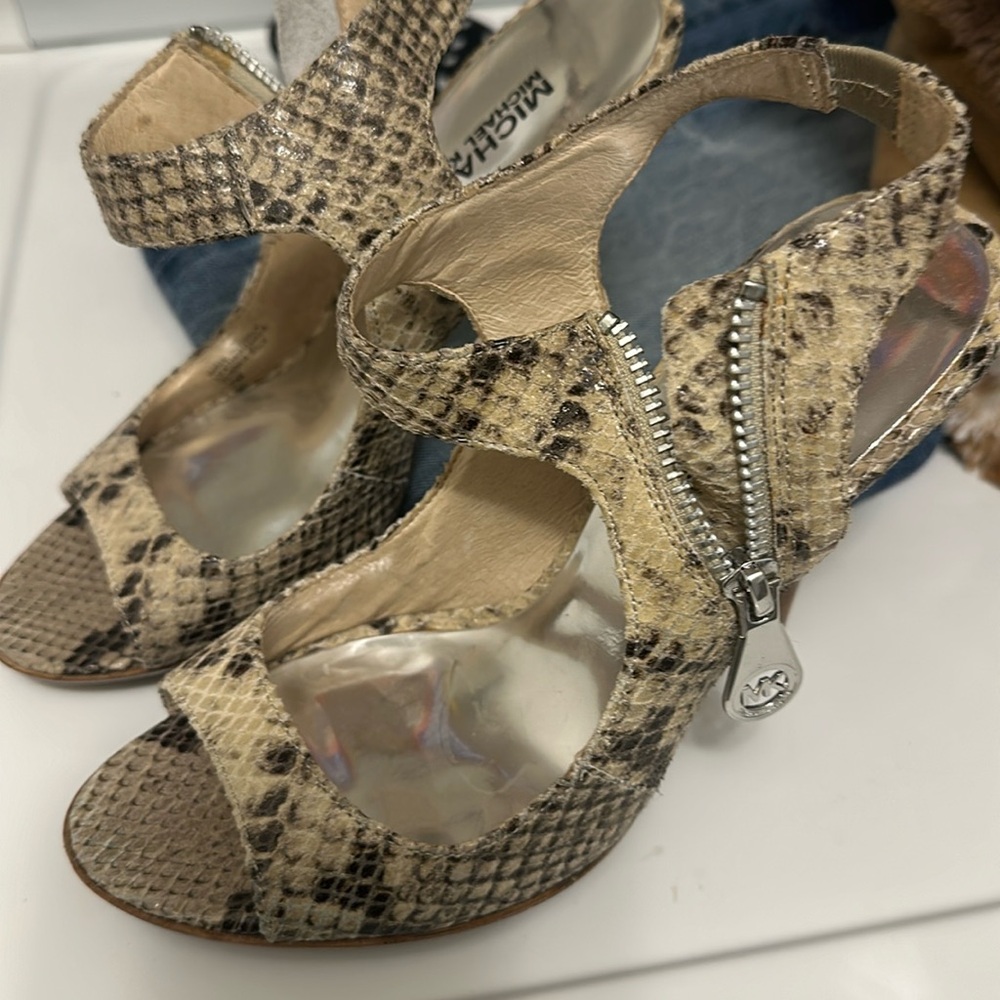 Heels sandals